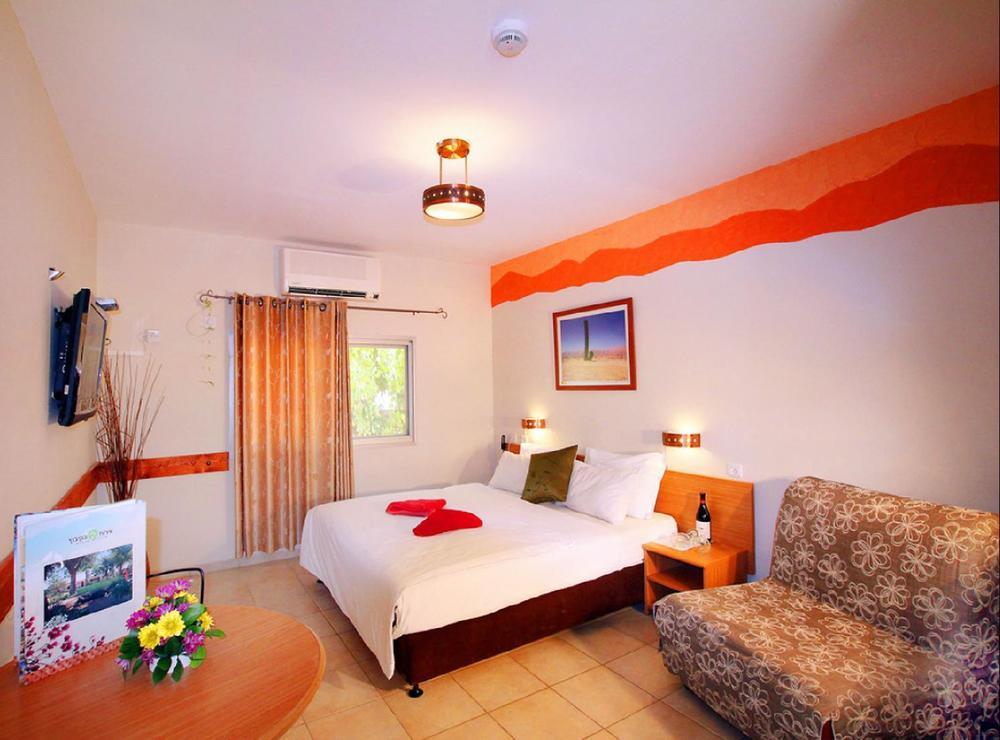 Eilot Kibbutz Country Lodging エイラート エクステリア 写真