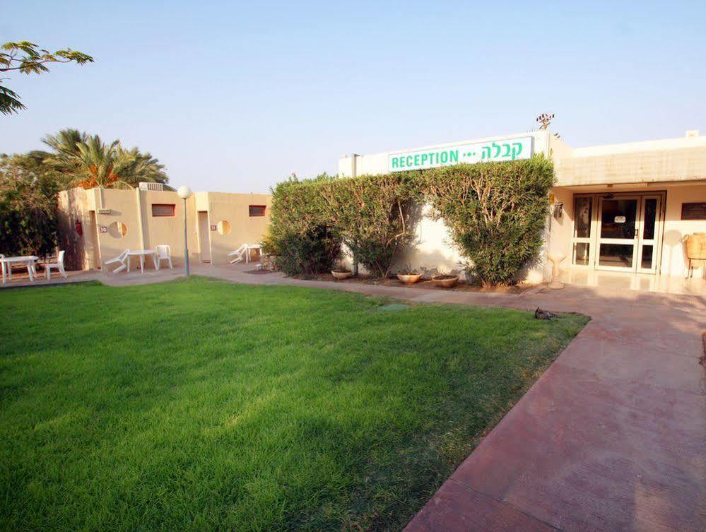 Eilot Kibbutz Country Lodging エイラート エクステリア 写真